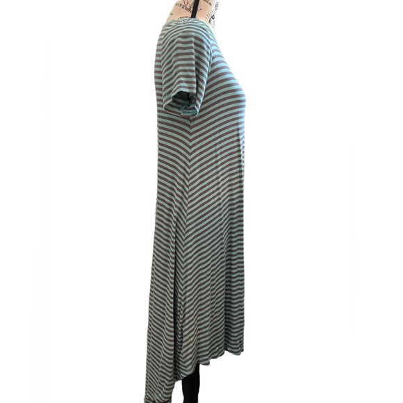 LuLaRoe Carly dress. Turquoise/Mint and Gray Stripes Size XS - Picture 4 of 8